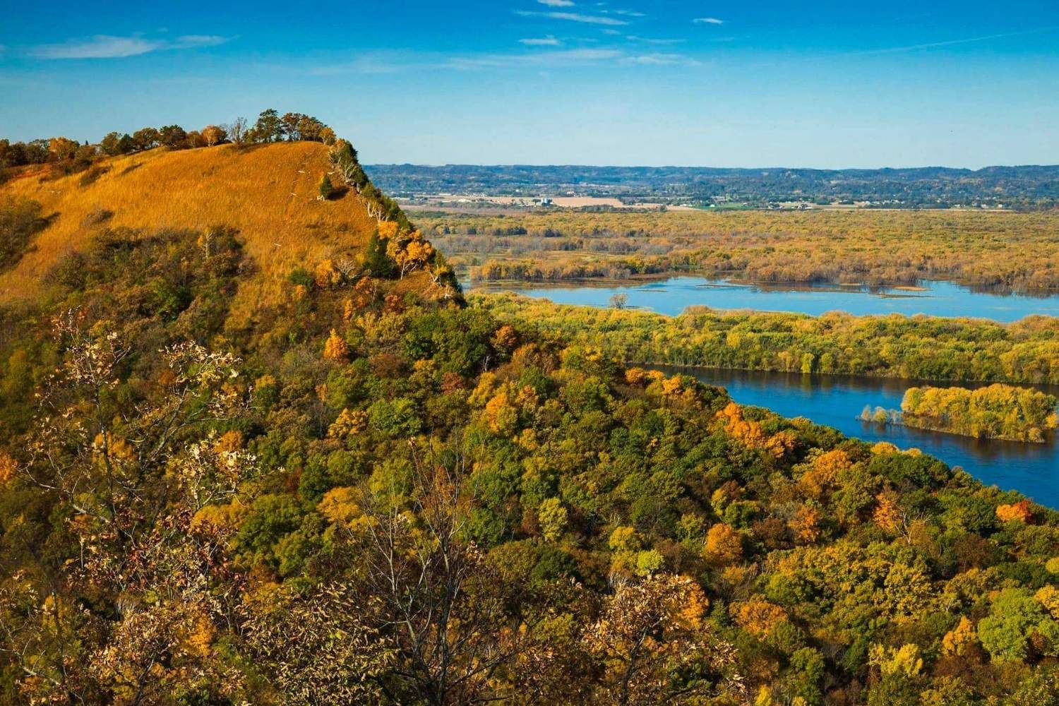 secret-river-bluffs-of-minnesotas-great-river