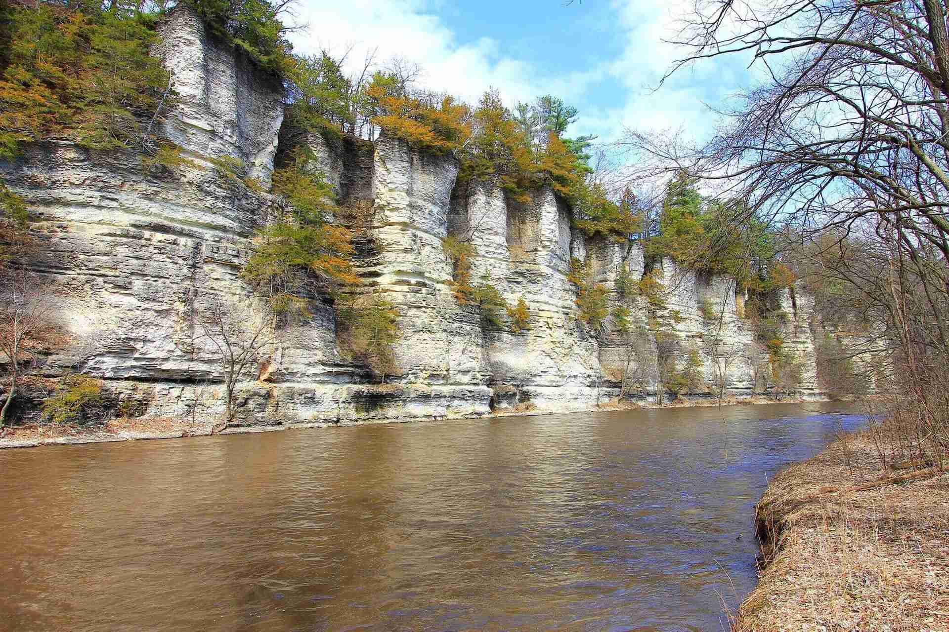 secret-river-bluffs-of-minnesotas-whitewater