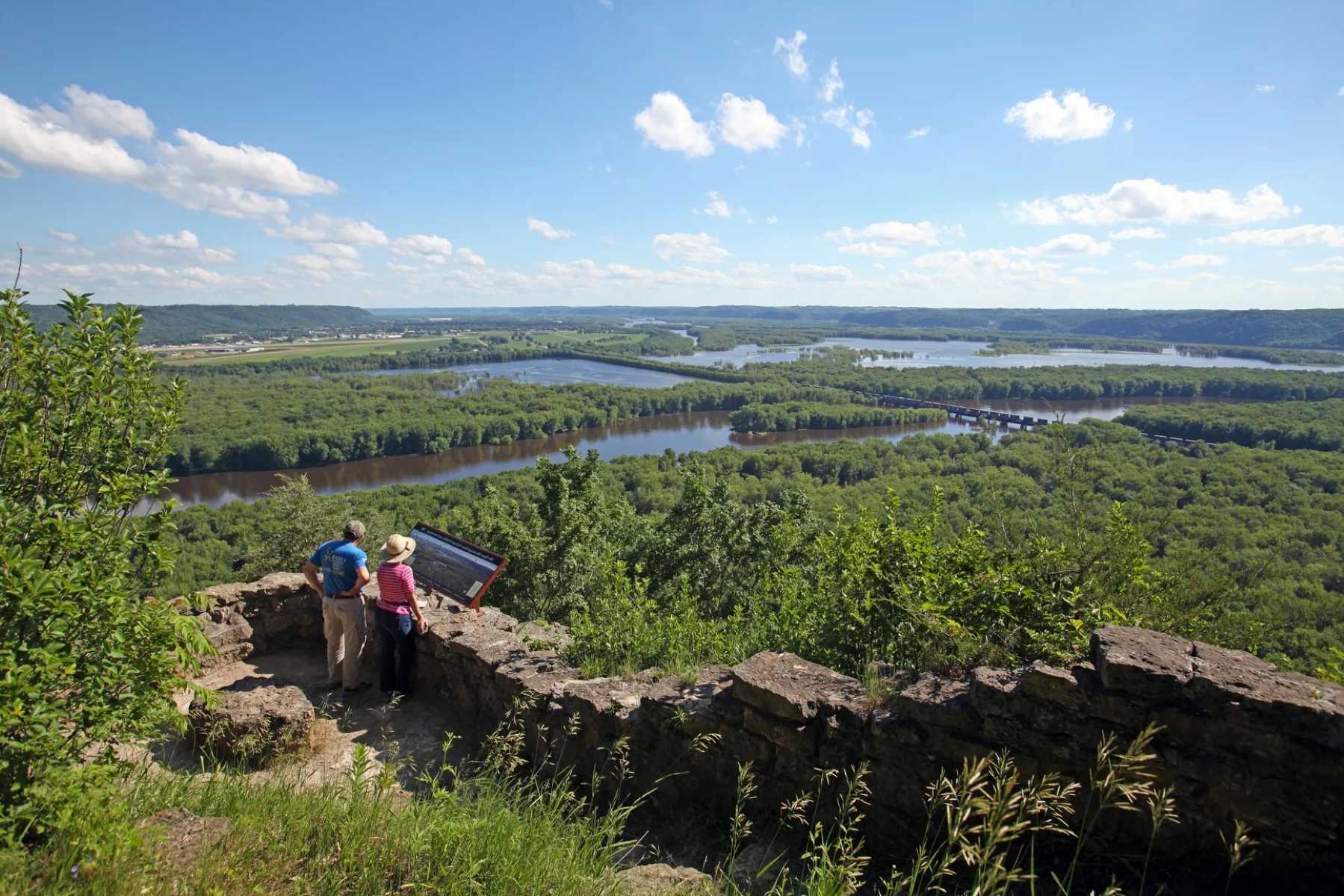 secret-river-bluffs-of-wisconsins-wyalusing