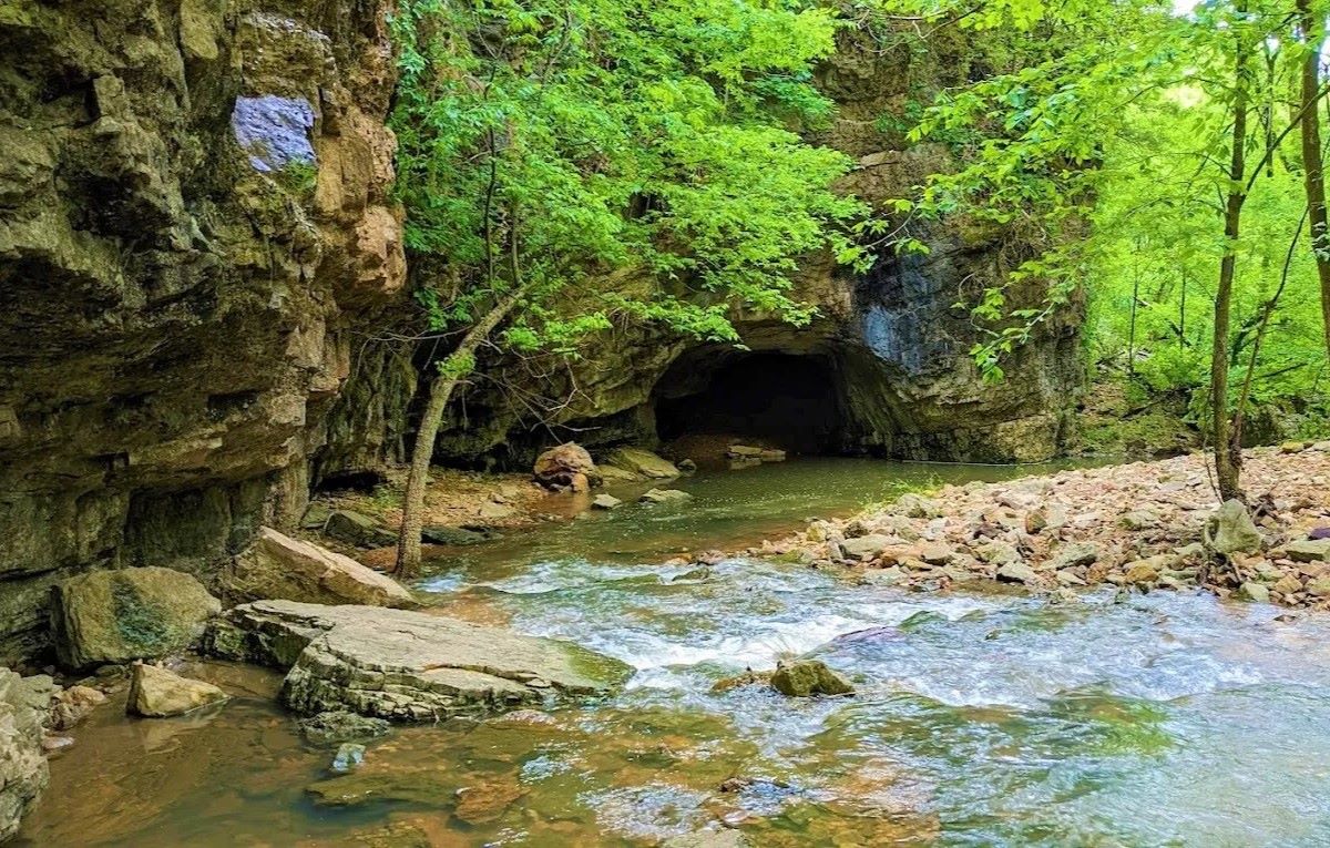 Secret-River-Caves-Of-Arkansas8217-White-River-Valley secret-river-caves-of-arkansas-white-river-valley