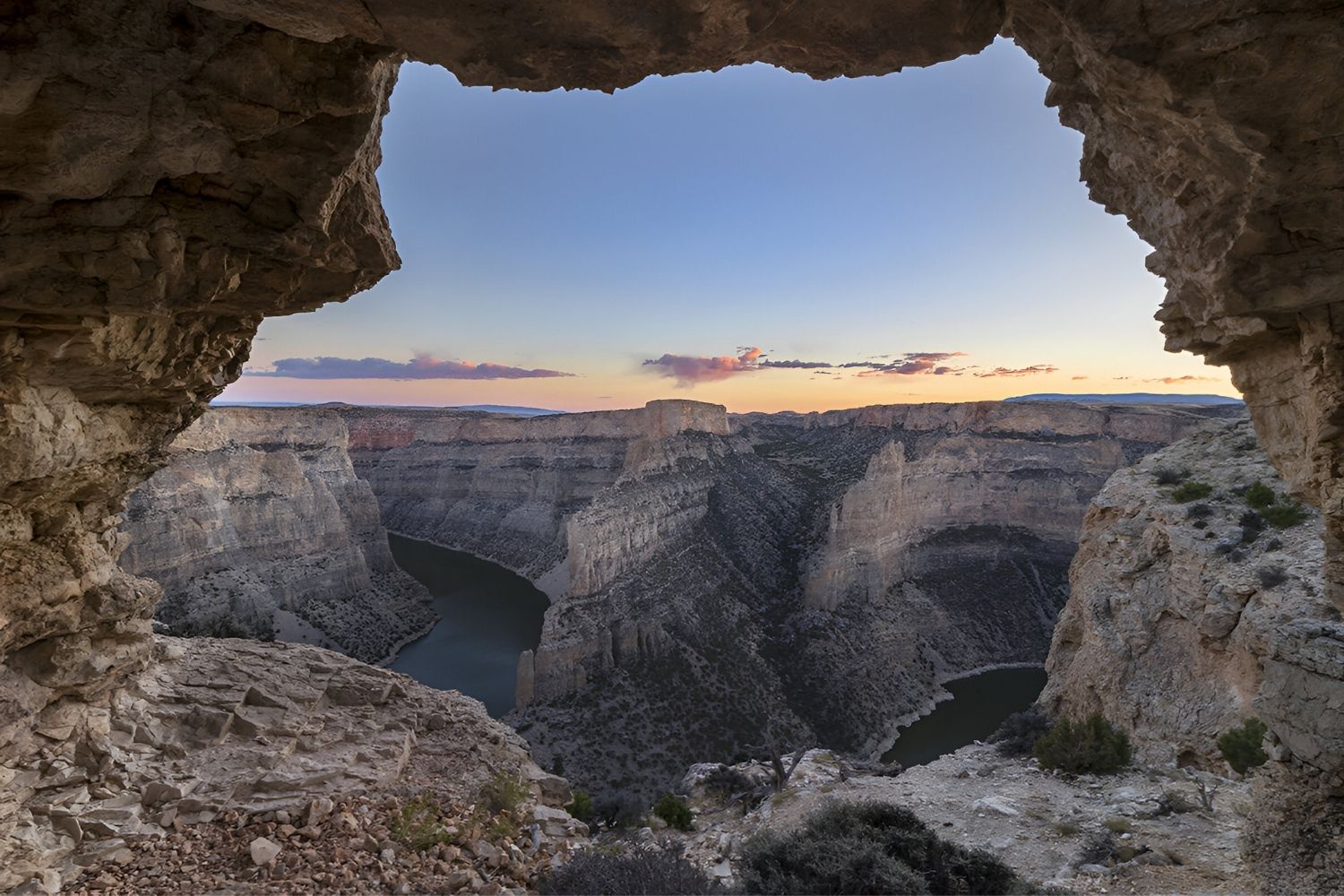 secret-valleys-of-wyomings-bighorn-canyon