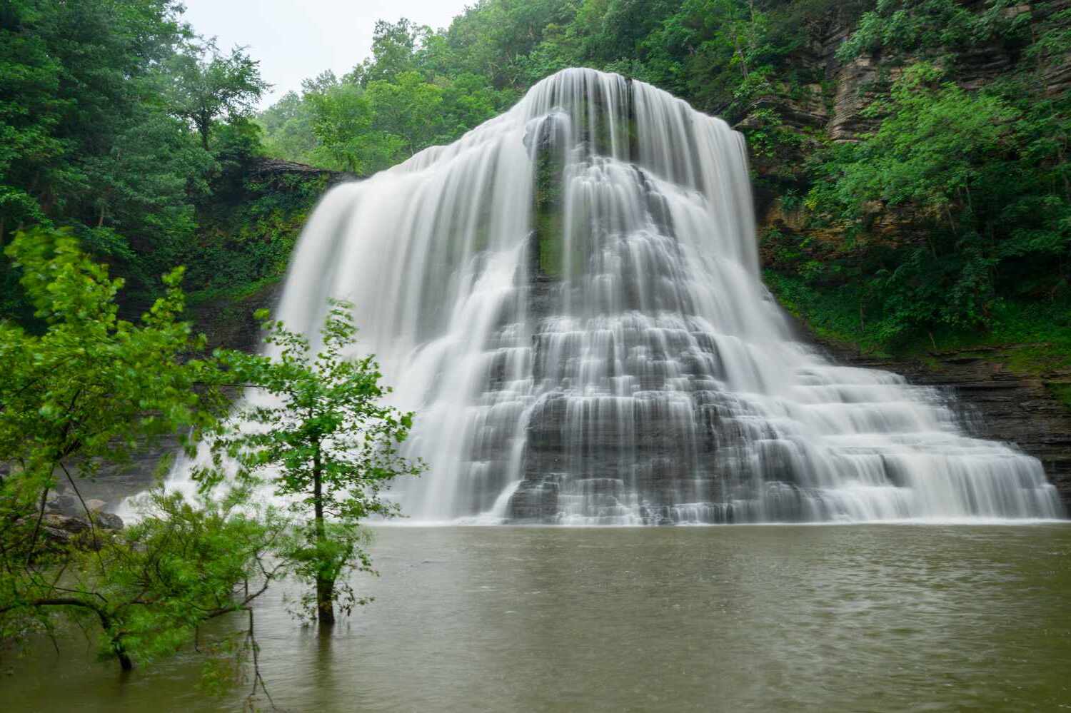 secret-waterfalls-of-tennessees-fiery-gizzard