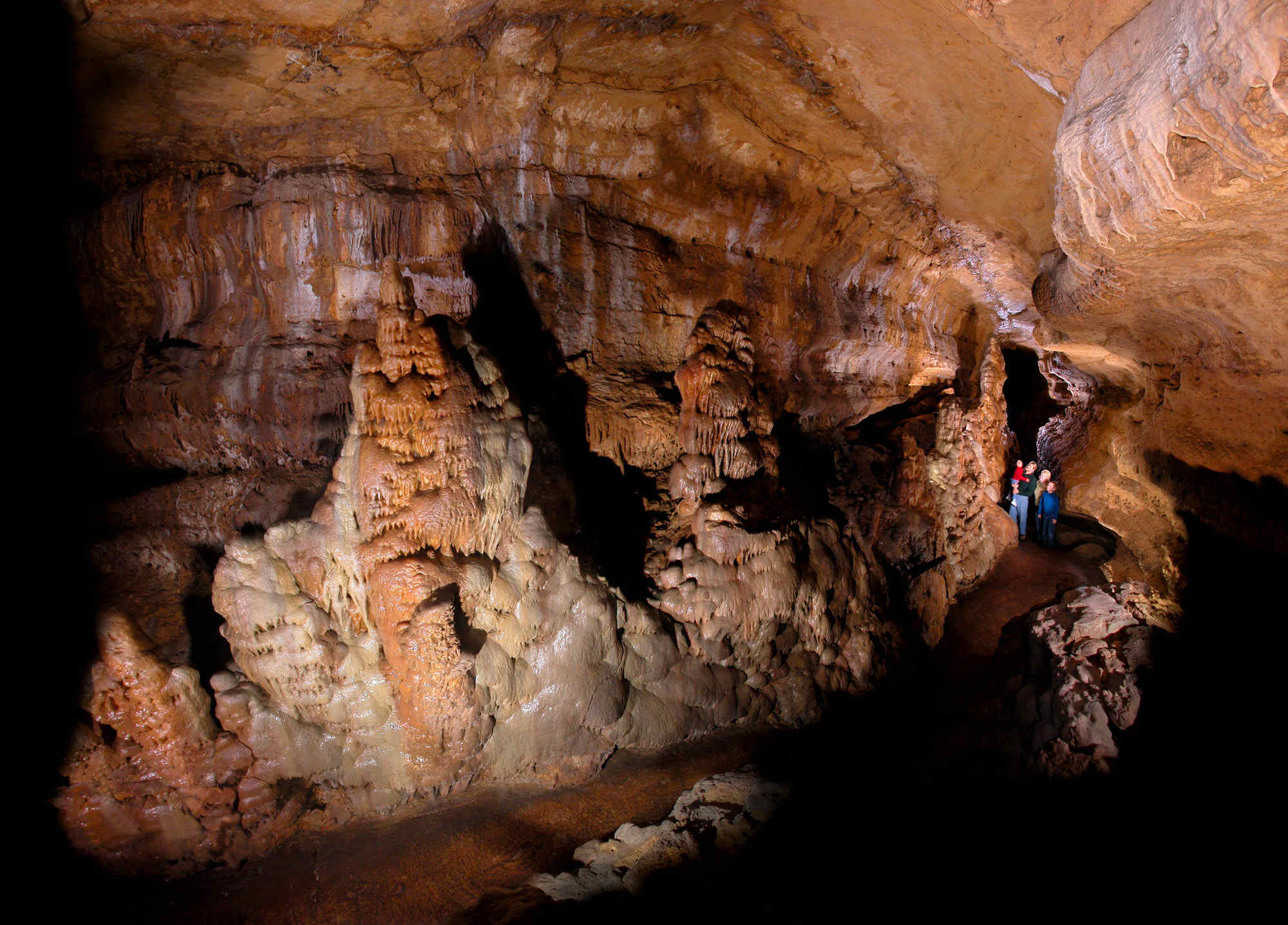 secrets-beneath-montanas-madison-caves