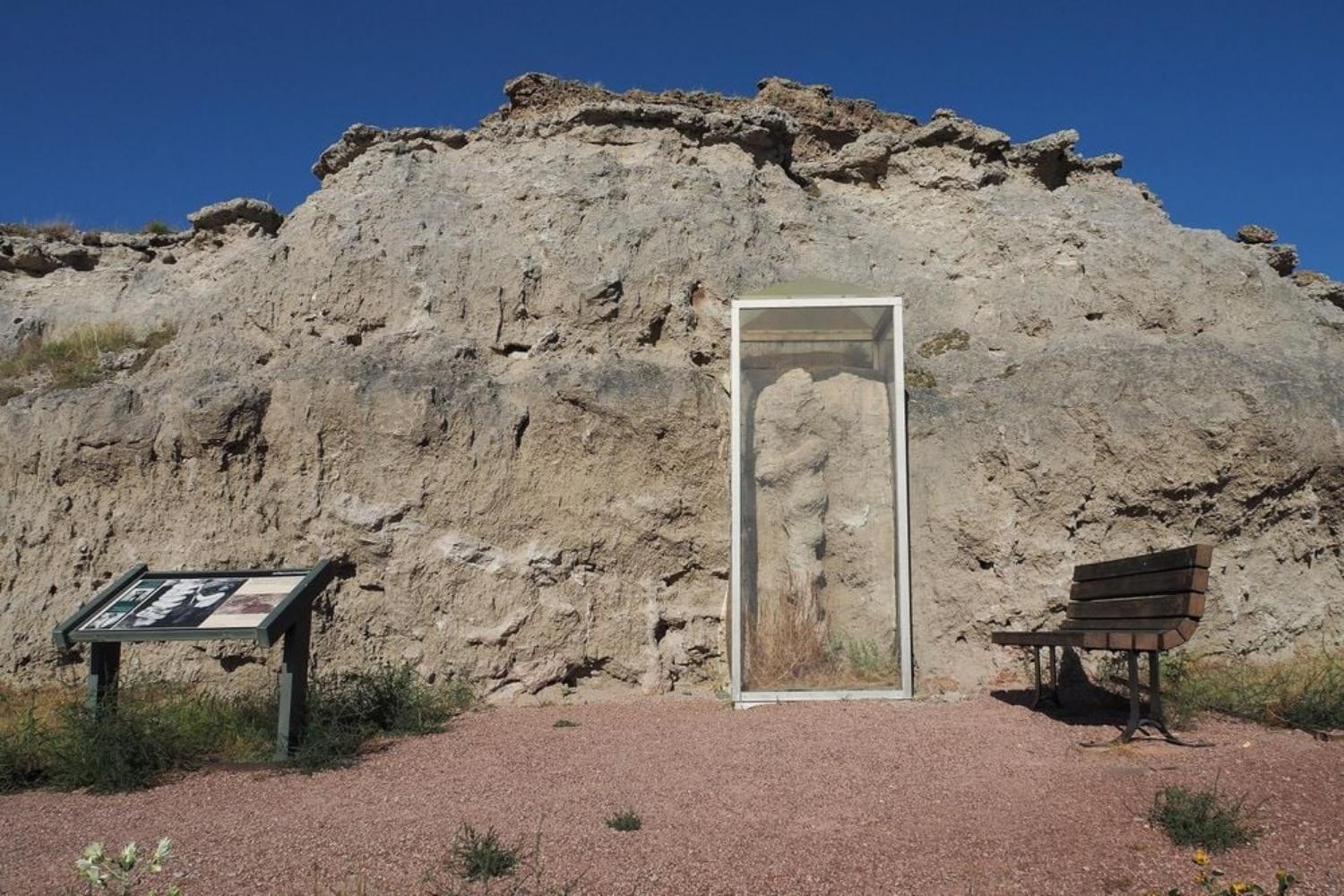 Secrets-Beneath-Nebraska8217s-Agate-Fossil-Caves secrets-beneath-nebraskas-agate-fossil-caves