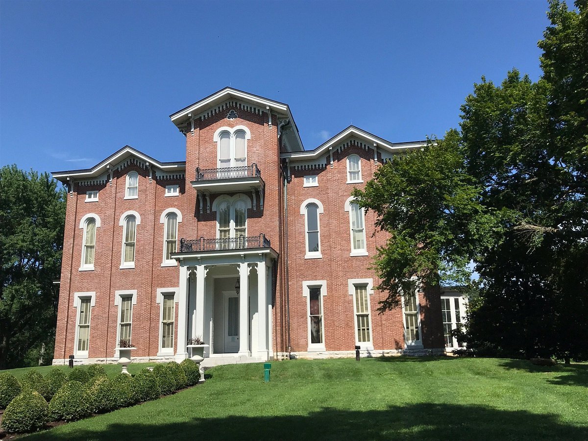 secrets-inside-kentuckys-white-hall