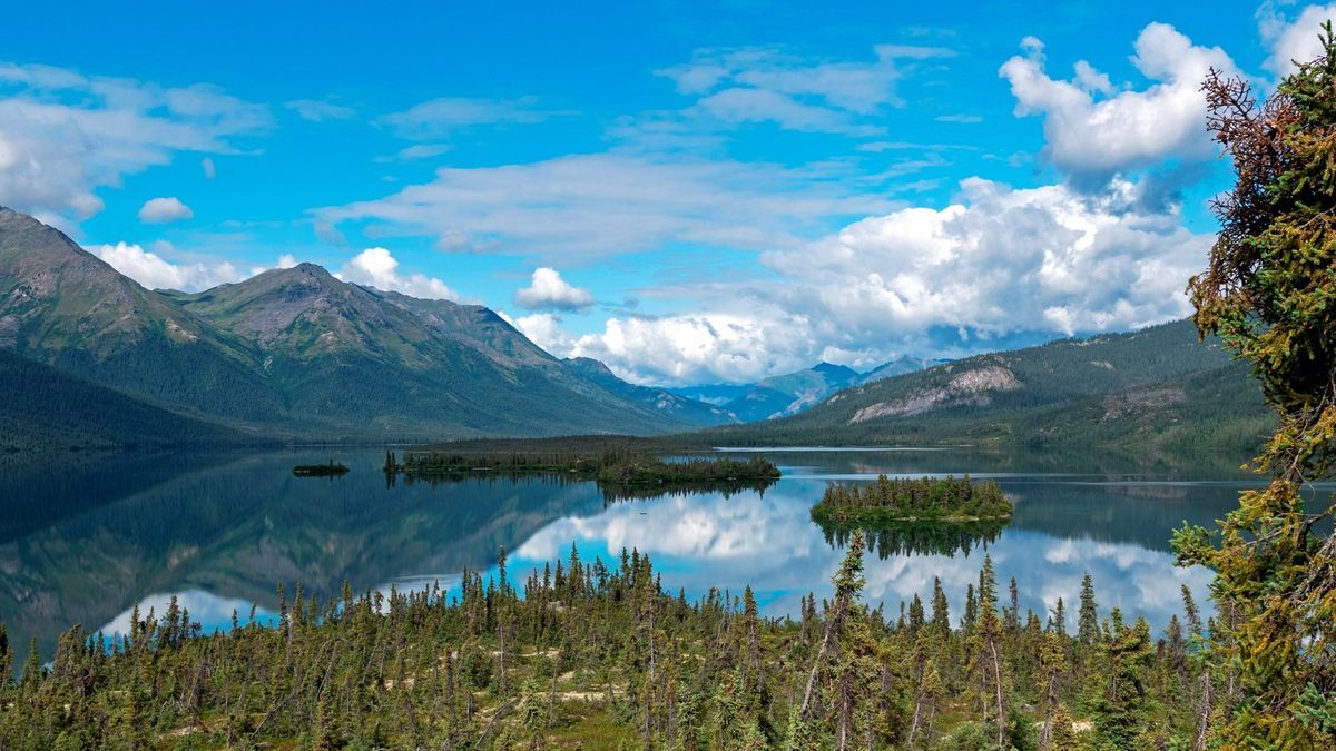 secrets-of-alaskas-brooks-range-lakes