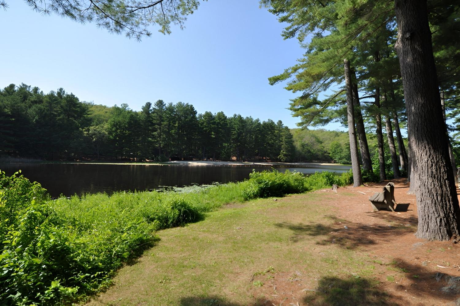 secrets-of-chatfield-hollow-state-park-caves-and-waterfalls