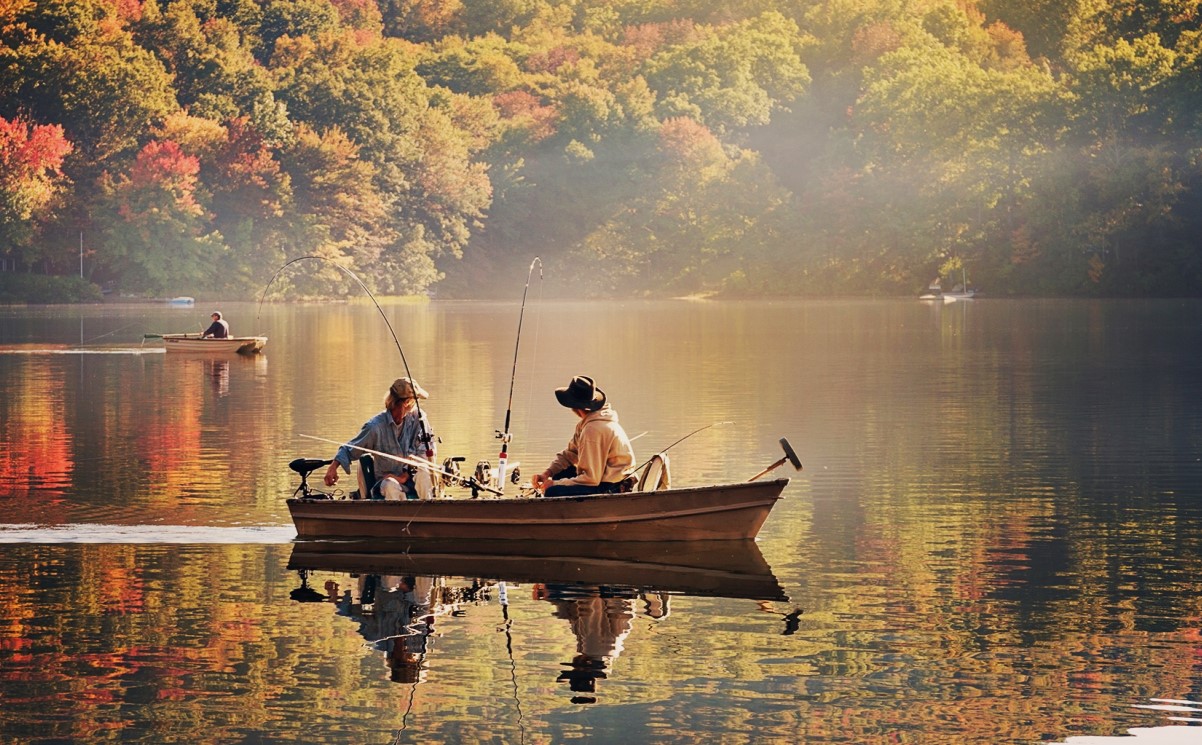 secrets-of-connecticuts-mount-tom-lakes