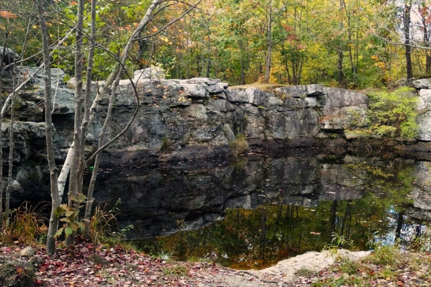 secrets-of-maines-mount-apatite-mines