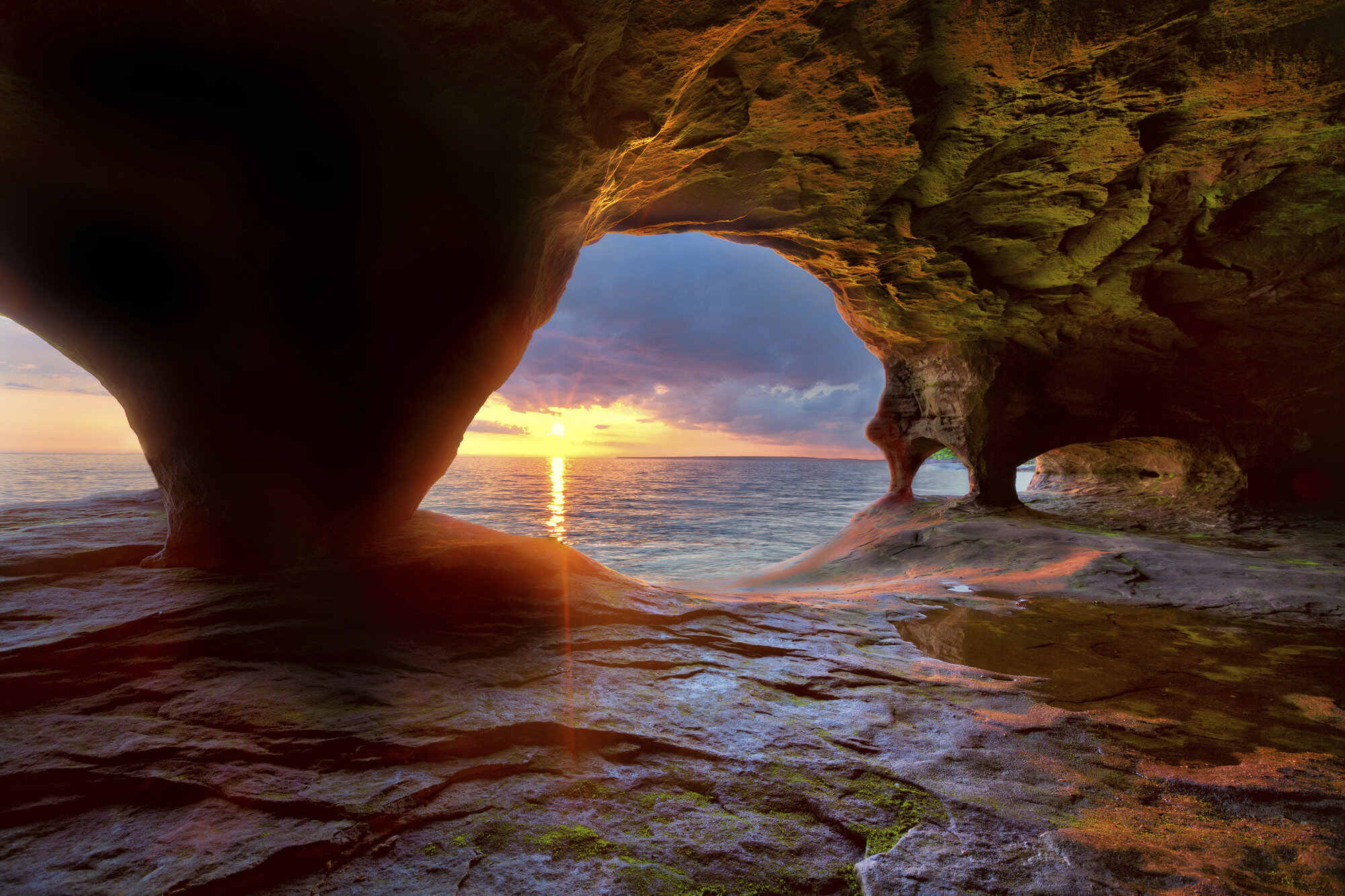 Secrets-Of-Michigan8217s-Pictured-Rocks-Caves secrets-of-michigans-pictured-rocks-caves