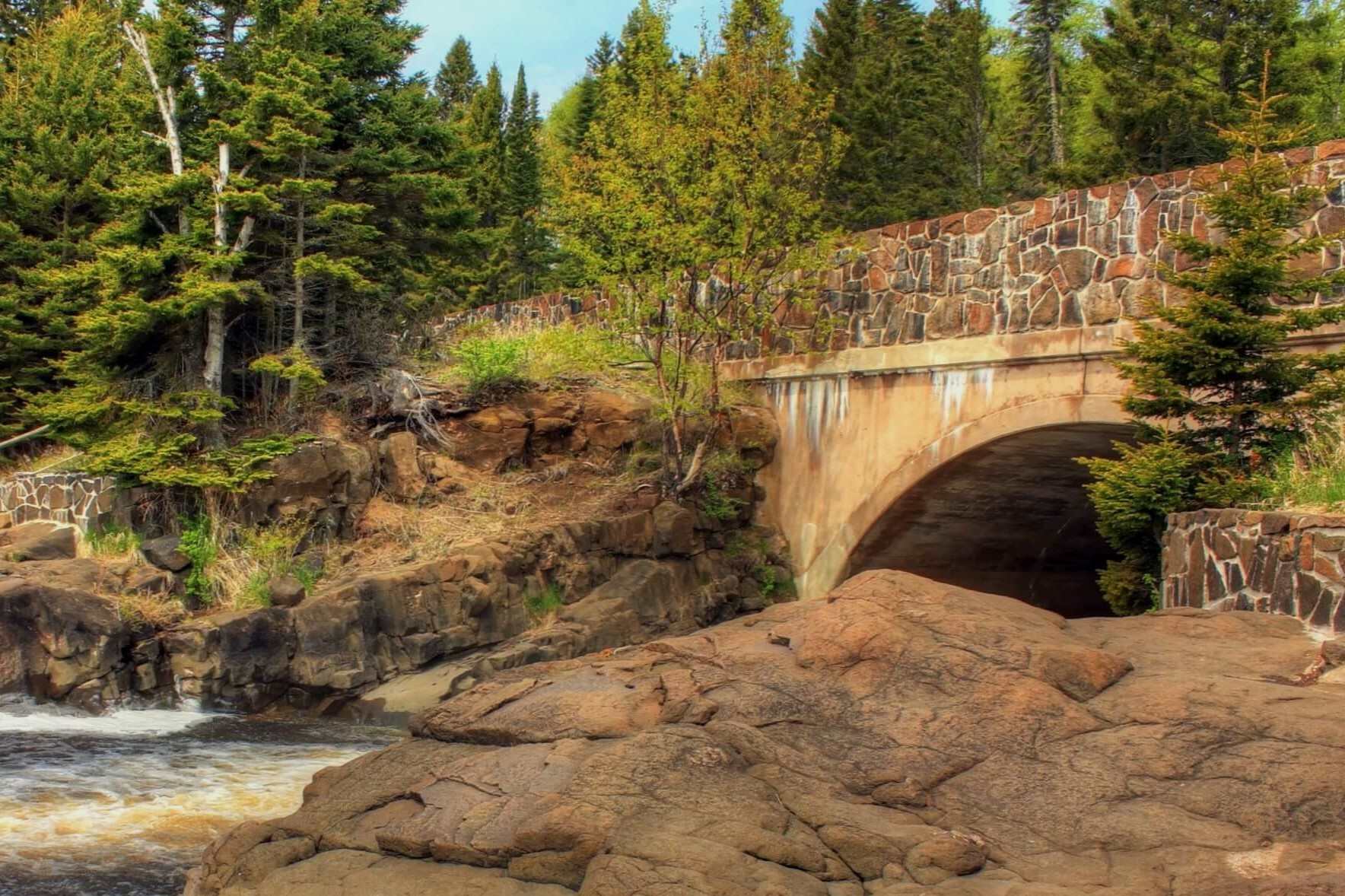 secrets-of-minnesotas-cascade-river