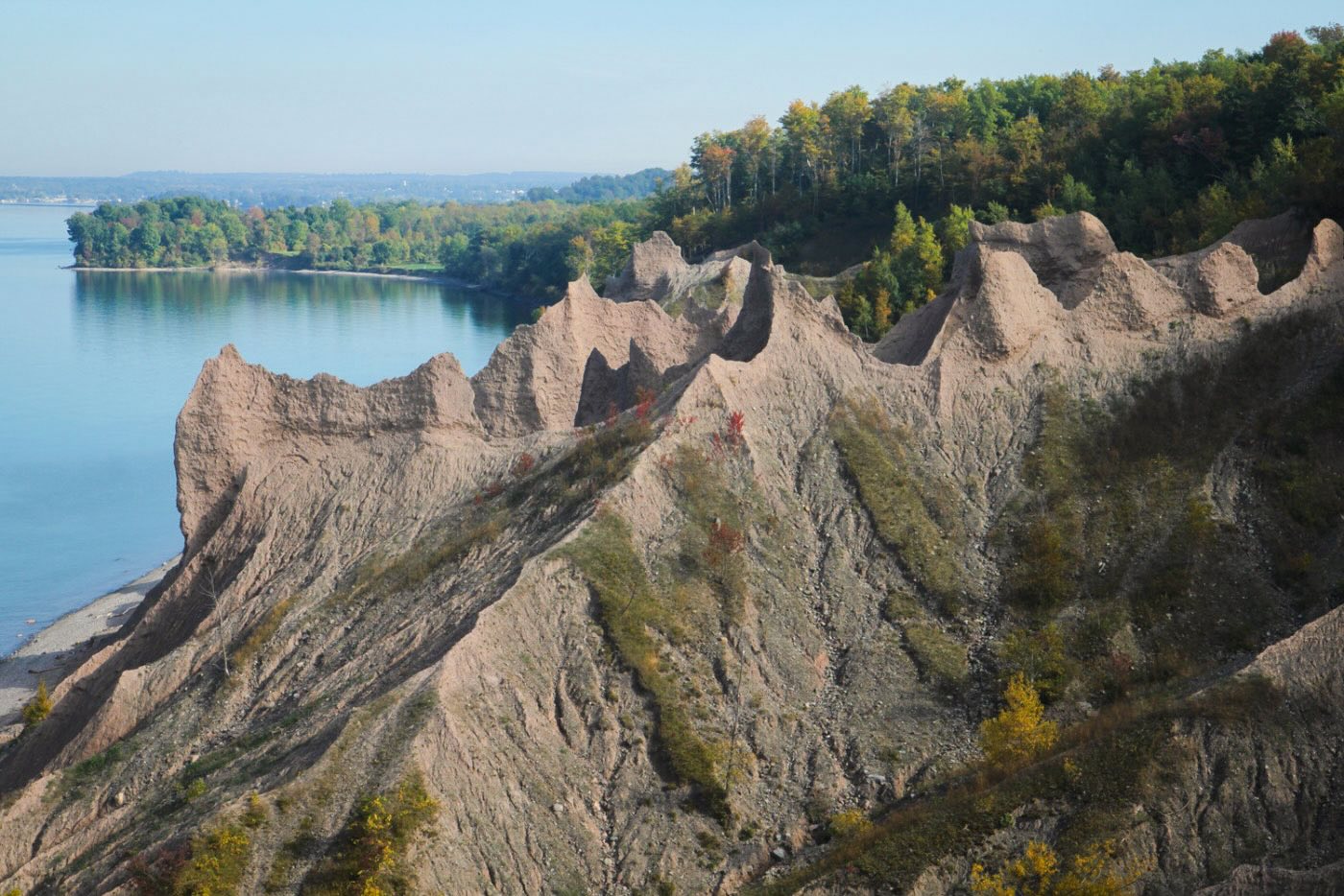 secrets-of-new-yorks-chimney-bluffs-trails