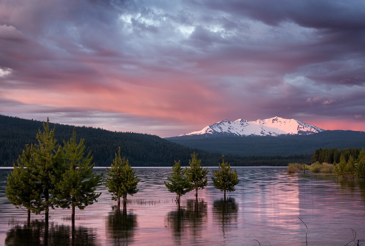 Secrets-Of-Oregon8217s-Diamond-Peak-Lakes secrets-of-oregons-diamond-peak-lakes