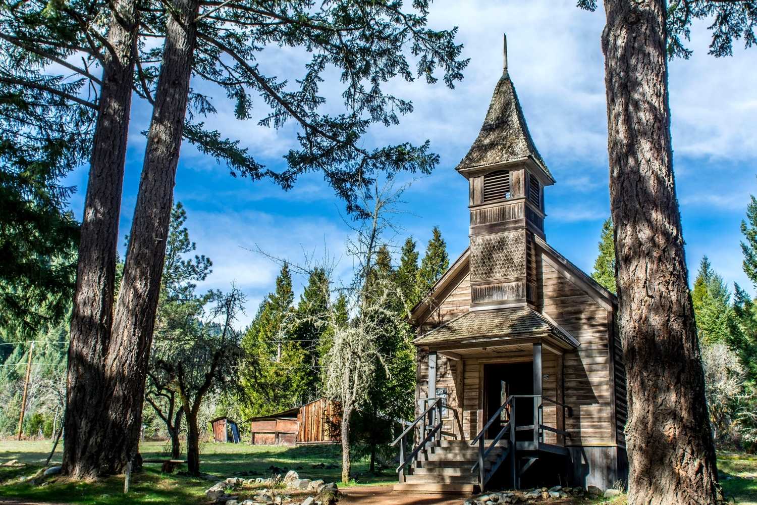 secrets-of-oregons-hidden-golden-city