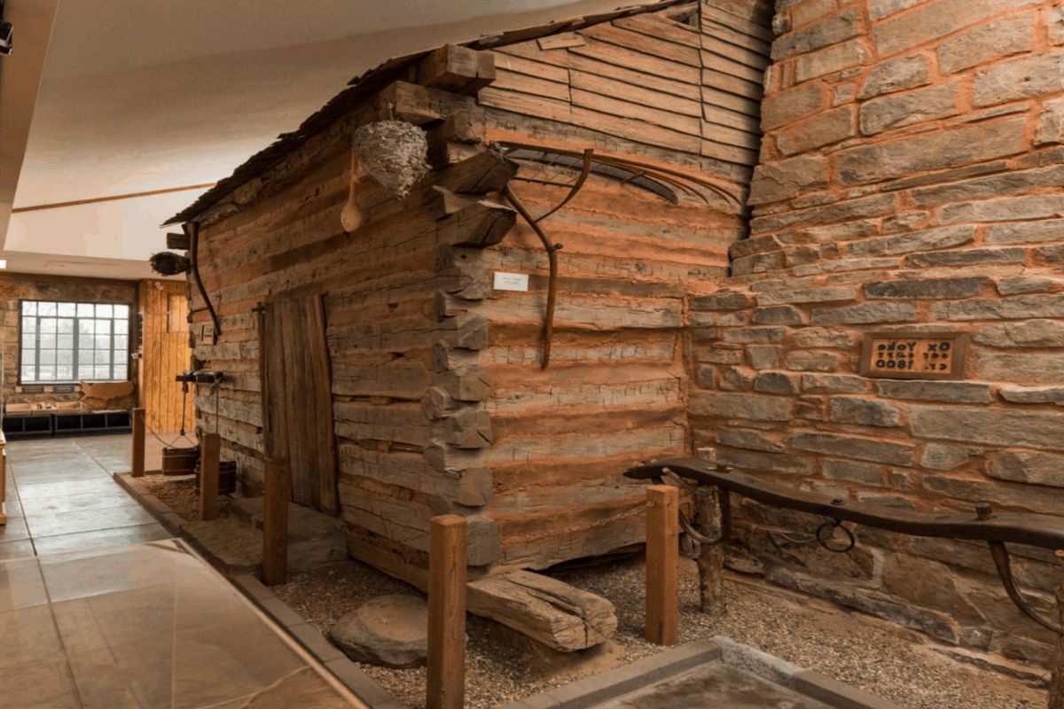 Secrets-Of-Sequoyah8217s-Cabin-In-Oklahoma secrets-of-sequoyahs-cabin-in-oklahoma