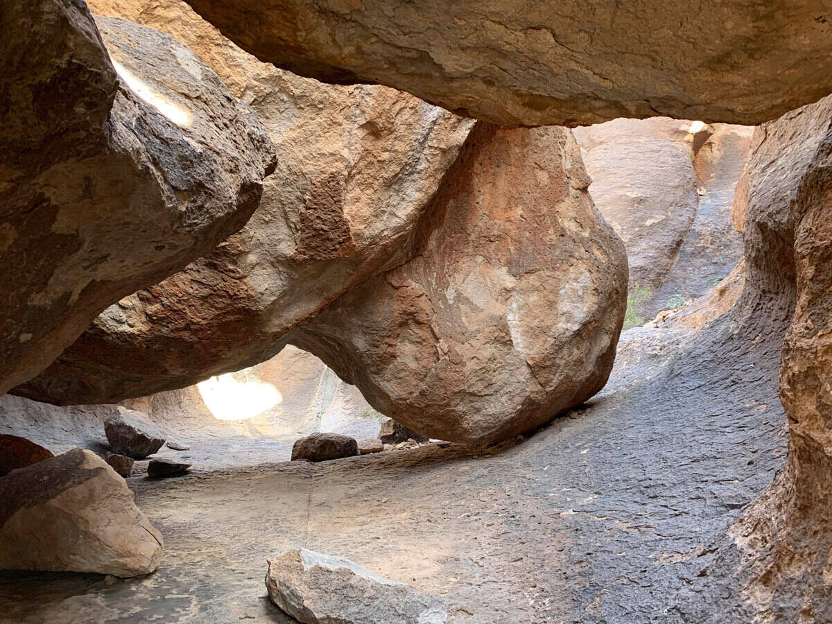 secrets-of-utahs-robbers-roost-trading-paths