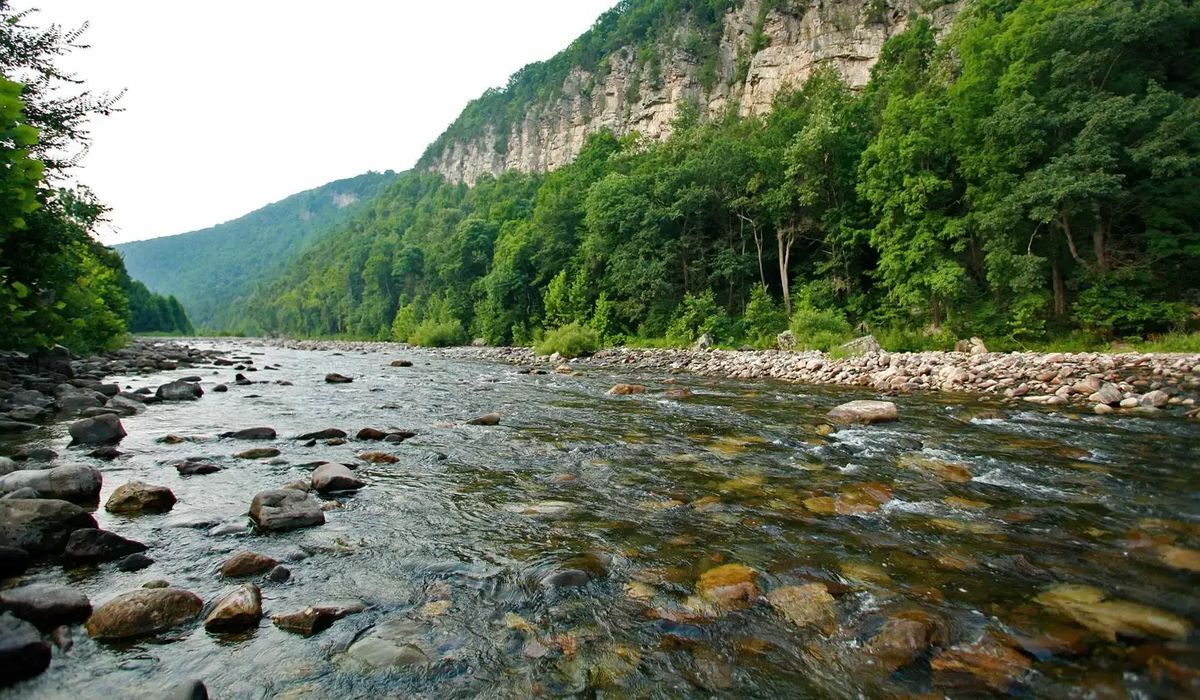 secrets-of-west-virginias-smoke-hole