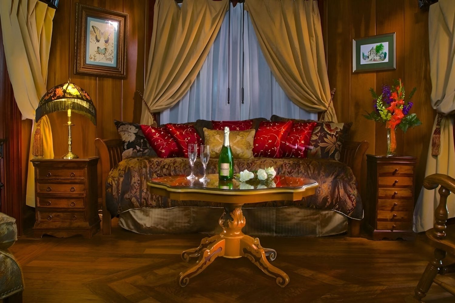 victorian-mansions-hidden-in-nevada-city-california