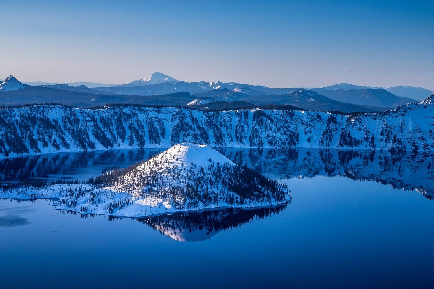 whispers-of-oregons-crater-lake