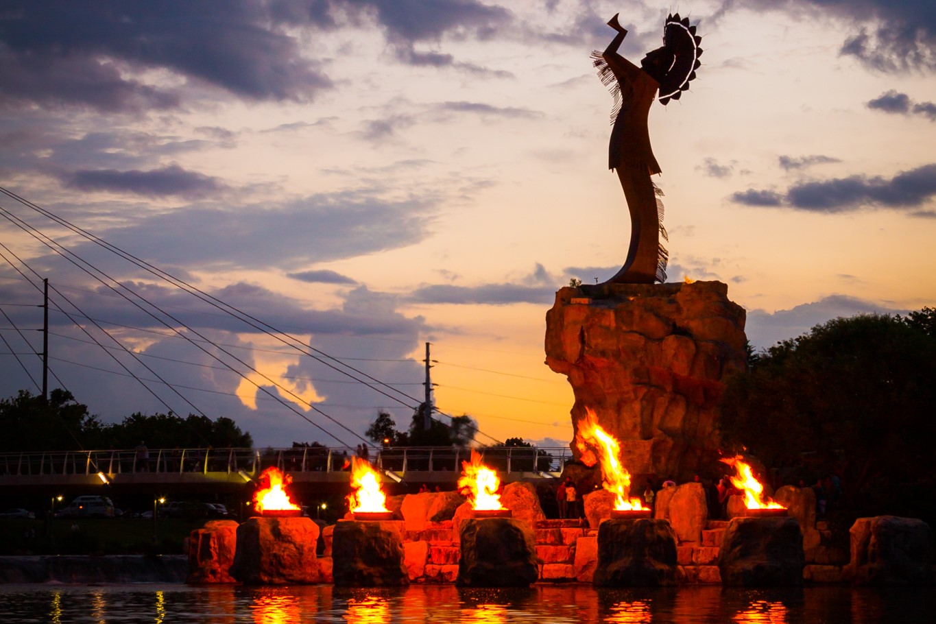 wichitas-keeper-of-the-plains-and-its-nightly-fire-ritual