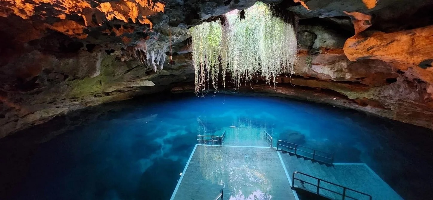 Florida8217s-Secret-Devil8217s-Den-Underground-Spring-In-A-Prehistoric-Cave floridas-secret-devils-den-underground-spring-in-a-prehistoric-cave