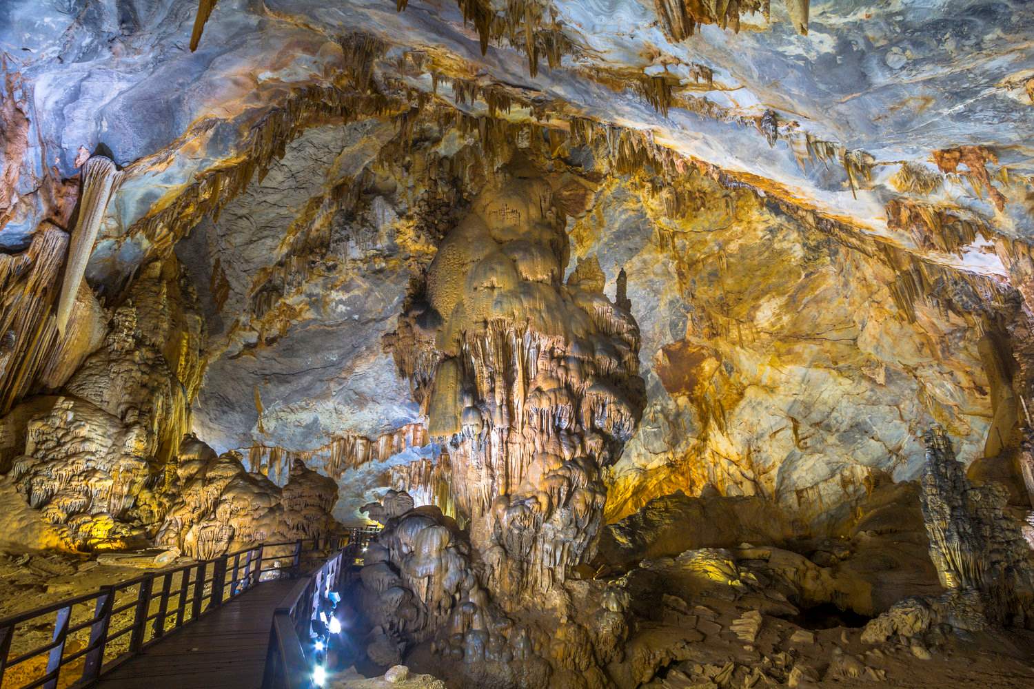 hidden-depths-of-arizonas-paradise-cave