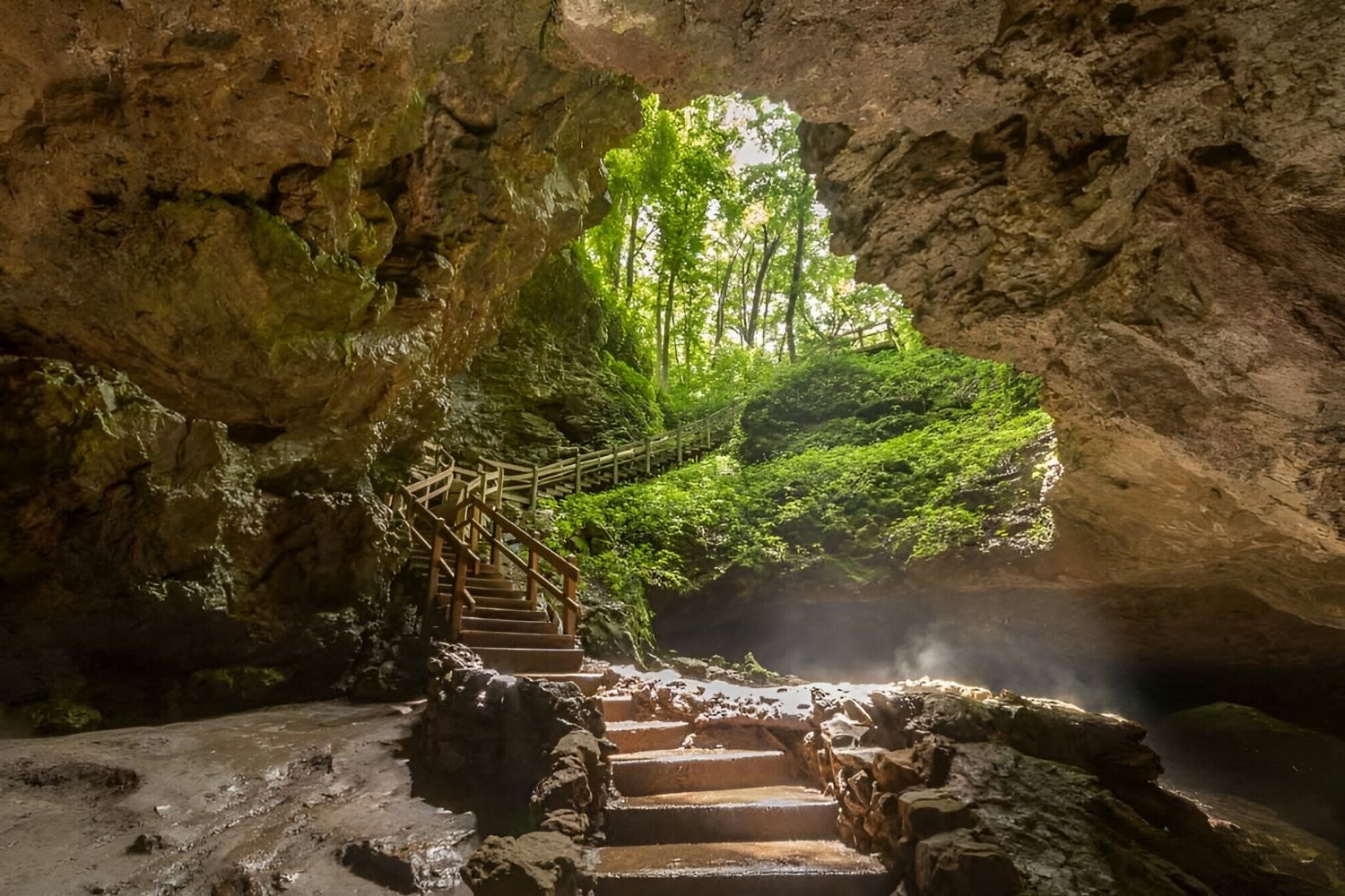 Hidden-Depths-Of-Iowa8217s-Maquoketa-Caves hidden-depths-of-iowas-maquoketa-caves