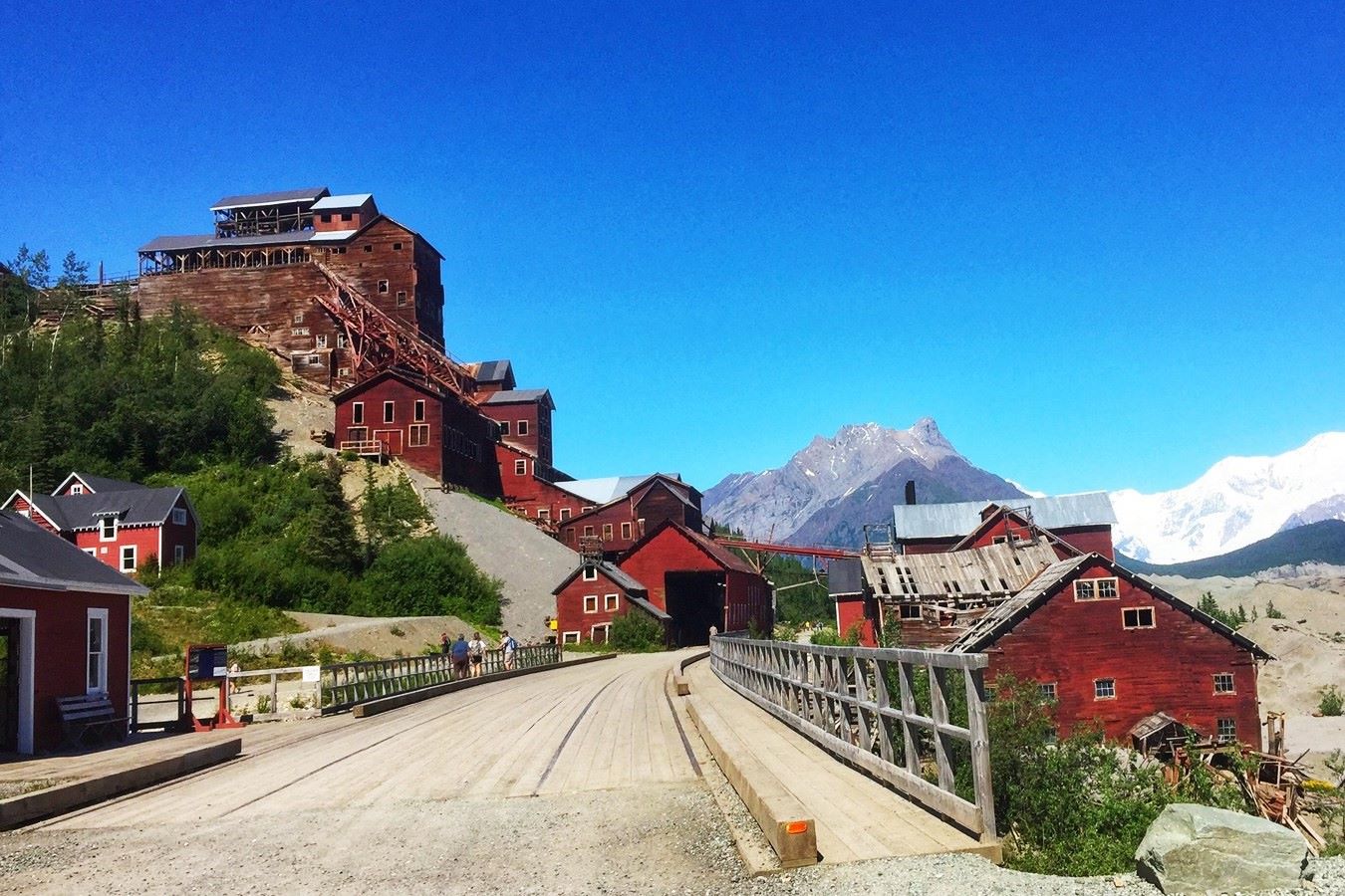 hidden-histories-of-alaskas-kennecott-mining-towns