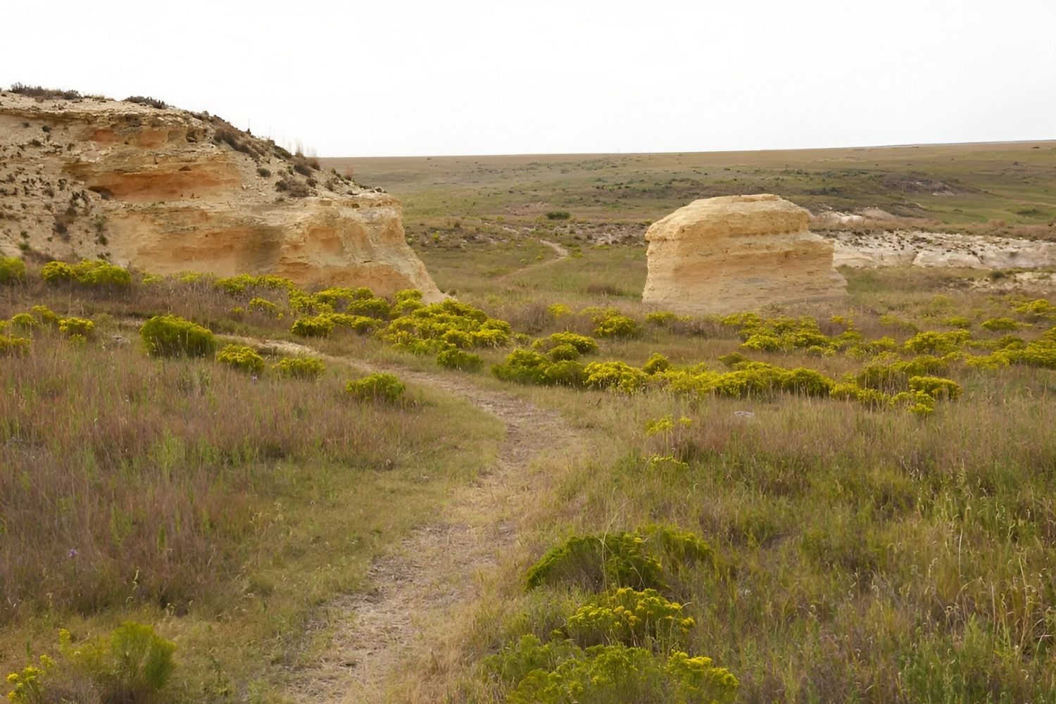 hidden-posts-of-kansas-smoky-valley