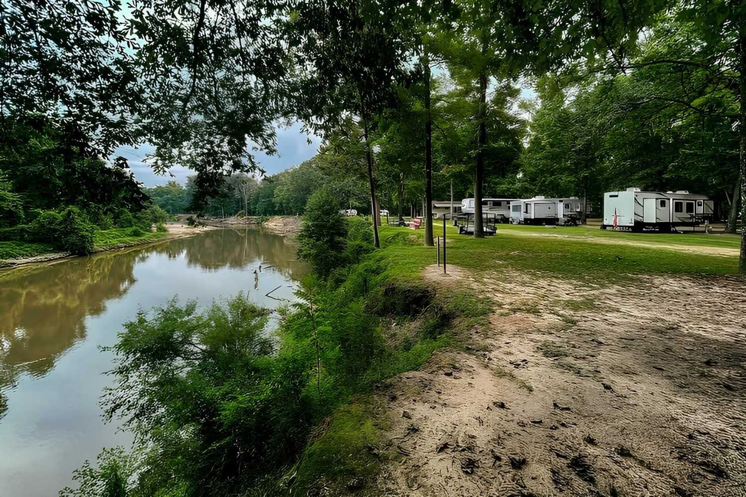 Hidden-Springs-Beneath-Mississippi8217s-Red-Bluff hidden-springs-beneath-mississippis-red-bluff