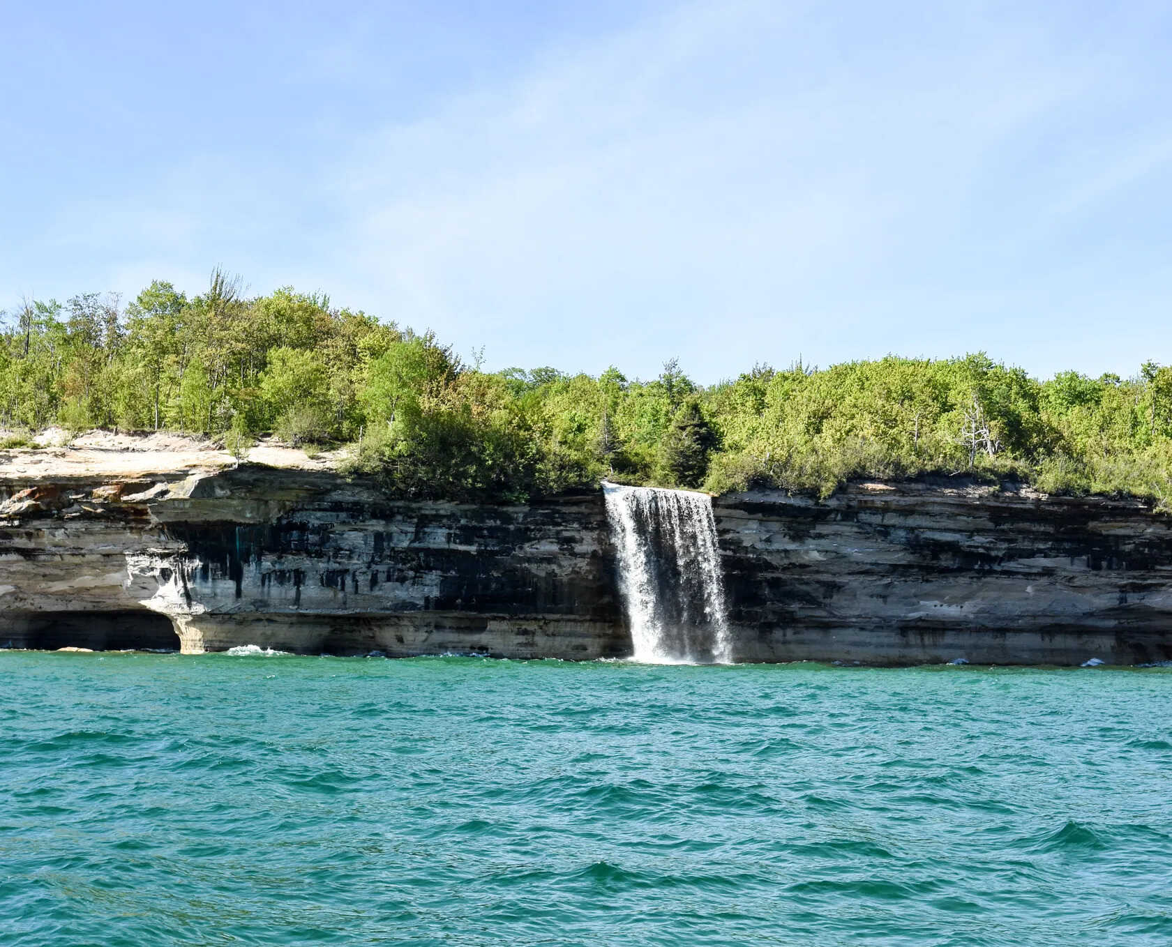 Hidden-Springs-In-Michigan8217s-Pictured-Rocks hidden-springs-in-michigans-pictured-rocks