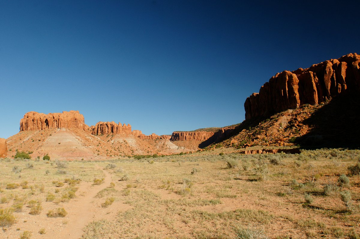 Hidden-Trading-Posts-Of-Utah8217s-Circle-Cliffs hidden-trading-posts-of-utahs-circle-cliffs