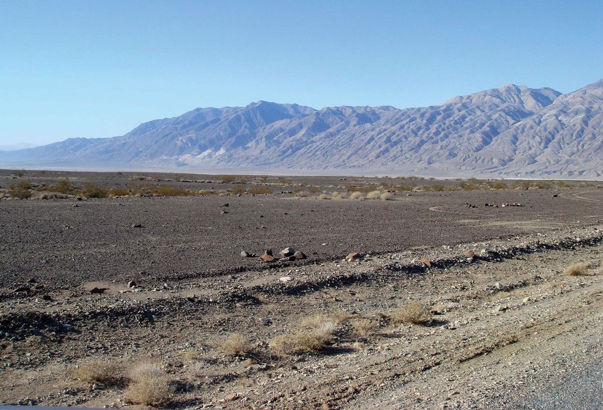 hidden-trails-in-californias-panamint-desert