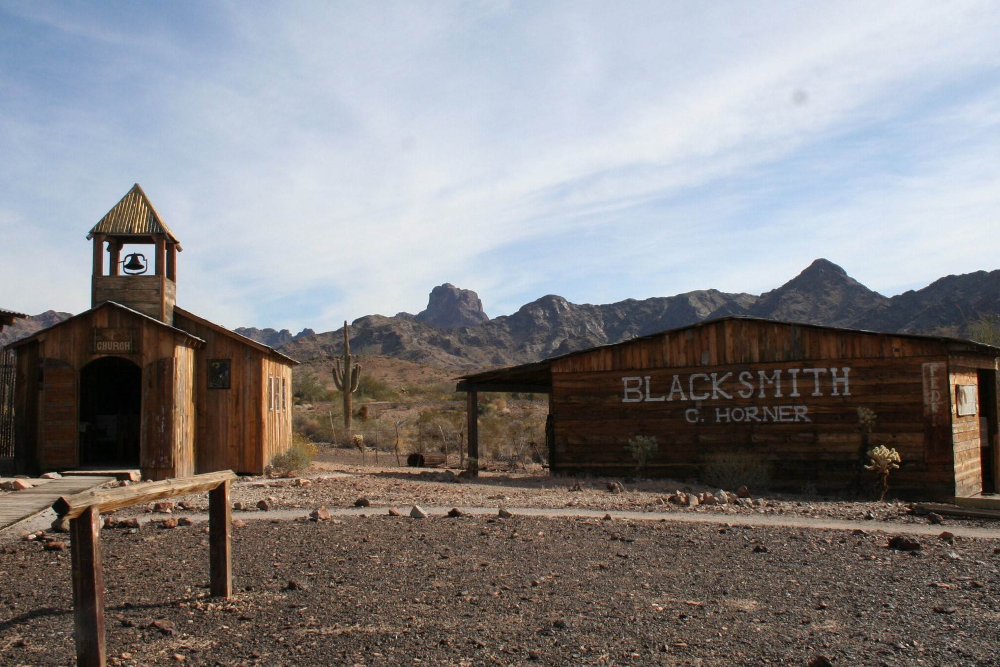 hidden-trails-of-arizonas-castle-dome