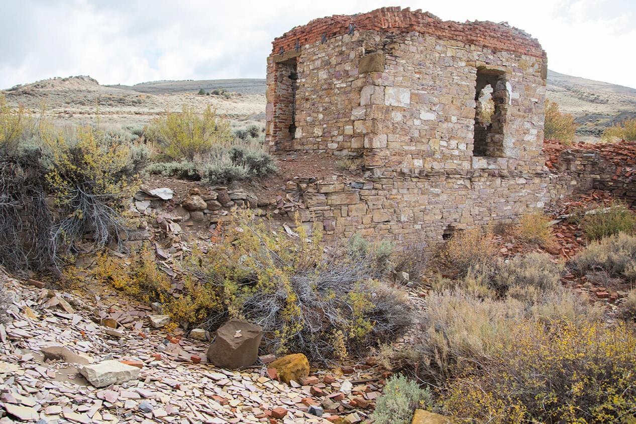 hidden-trails-of-nevadas-treasure-city