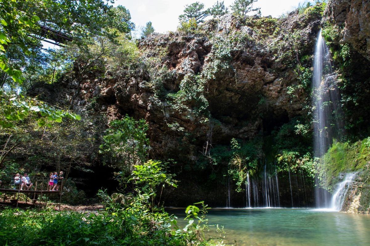 hidden-trails-of-oklahomas-natural-falls