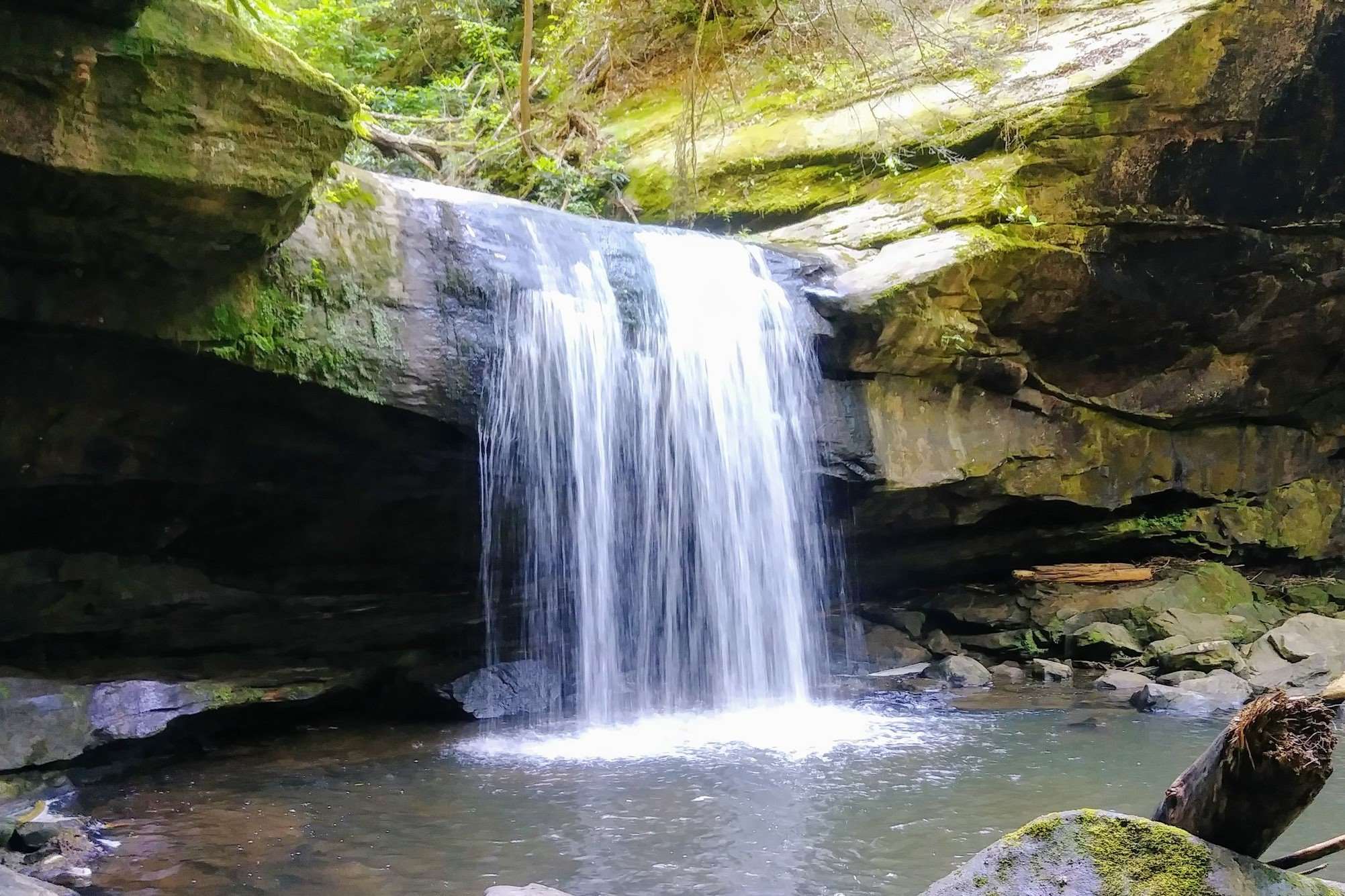 Hidden-Waterfalls-In-Kentucky8217s-Cumberland-Gap hidden-waterfalls-in-kentuckys-cumberland-gap