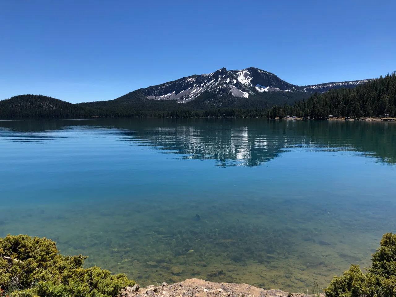 hidden-waters-of-paulina-lake