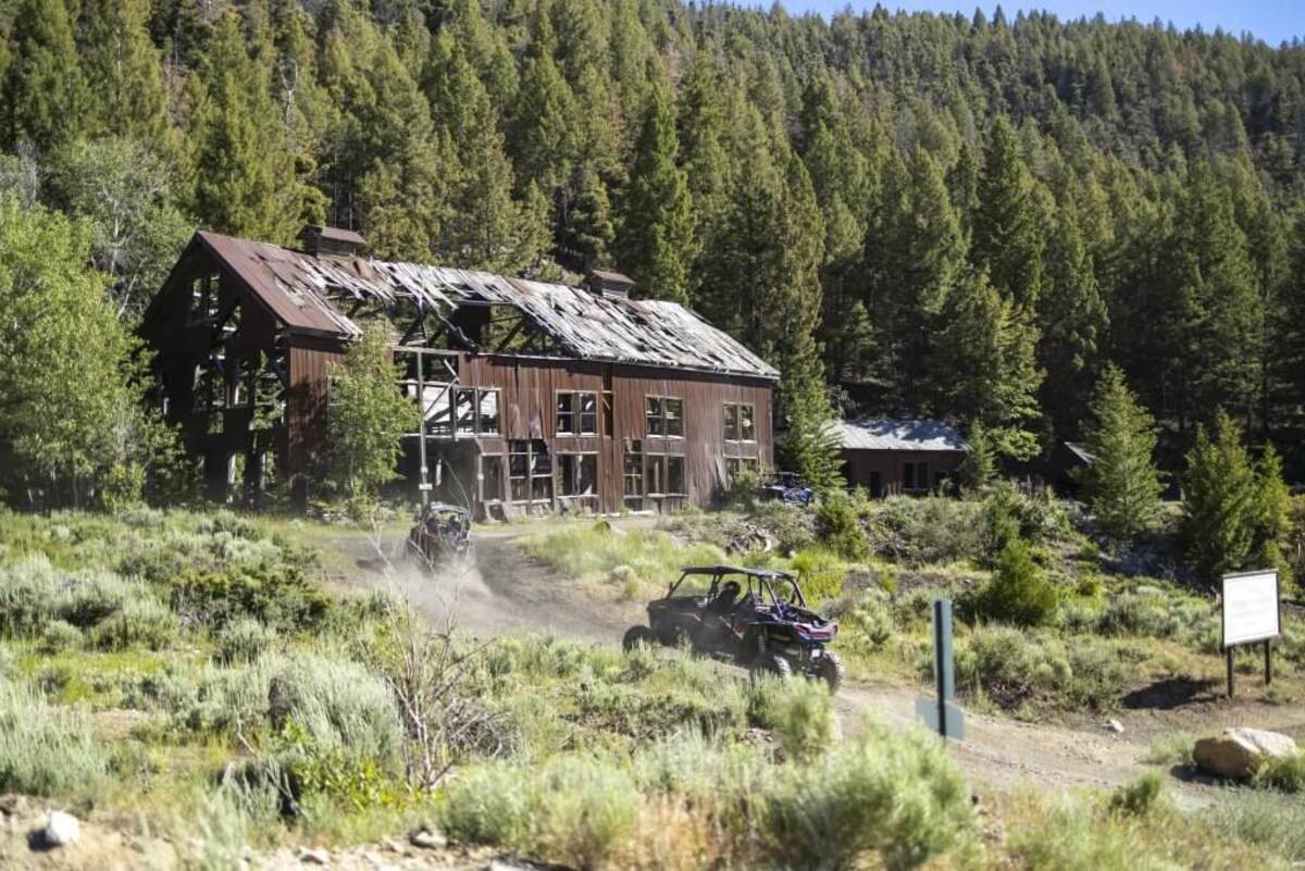 idahos-mysterious-ghost-towns-in-florence-basin