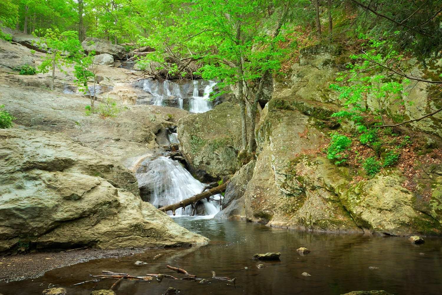 Mysteries-Beneath-Maryland8217s-Cunningham-Falls mysteries-beneath-marylands-cunningham-falls
