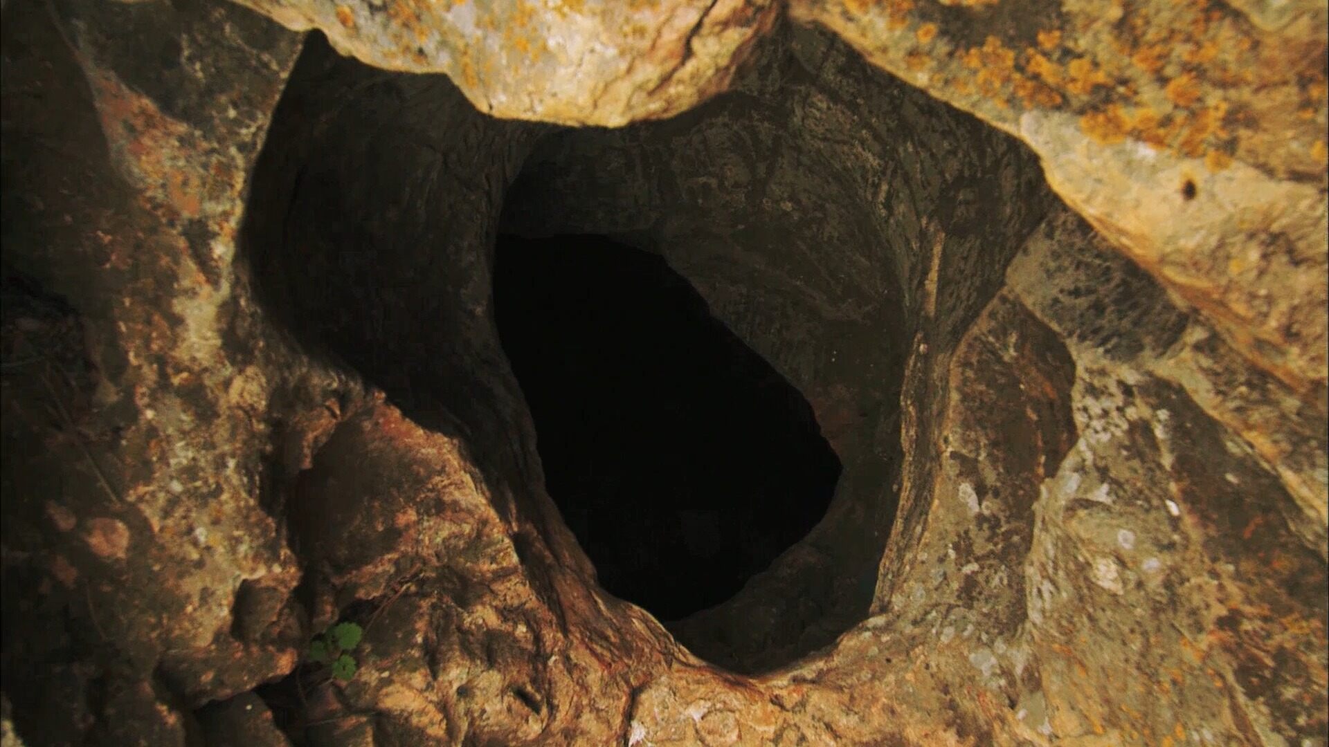 Mysteries-Hidden-In-South-Dakota8217s-Wind-Cave mysteries-hidden-in-south-dakotas-wind-cave