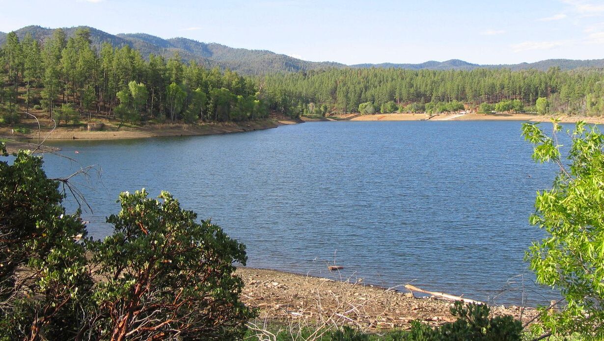 mysteries-of-arizonas-lynx-lake