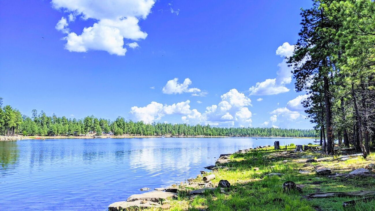 mysteries-of-arizonas-willow-springs-lakes