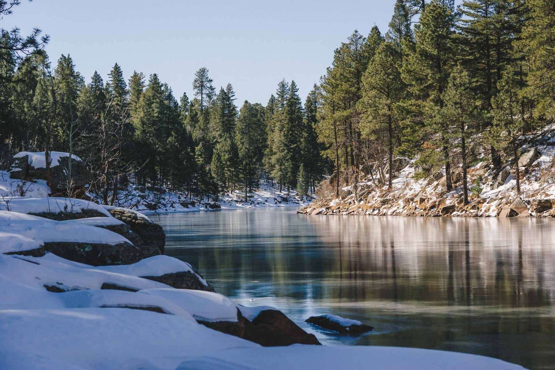 mysteries-of-arizonas-woods-canyon-lakes