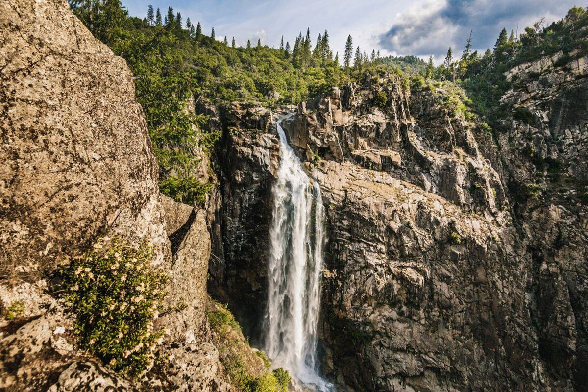 mysteries-of-californias-feather-falls-waters