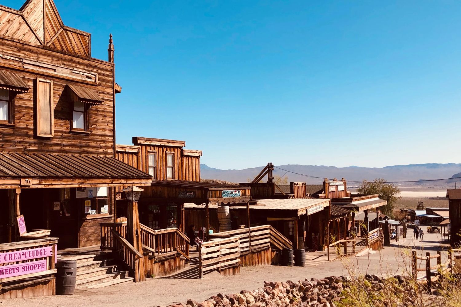 mysteries-of-californias-secret-villages