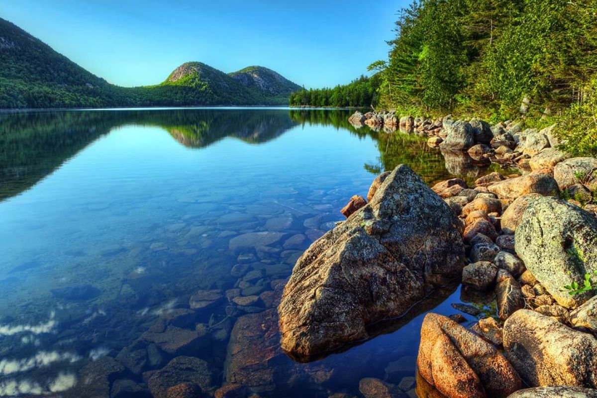 mysteries-of-maines-bubble-pond