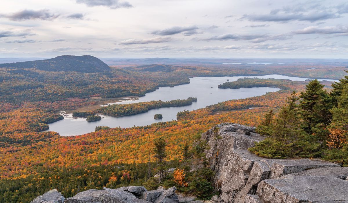 mysteries-of-maines-moosehead-lakes