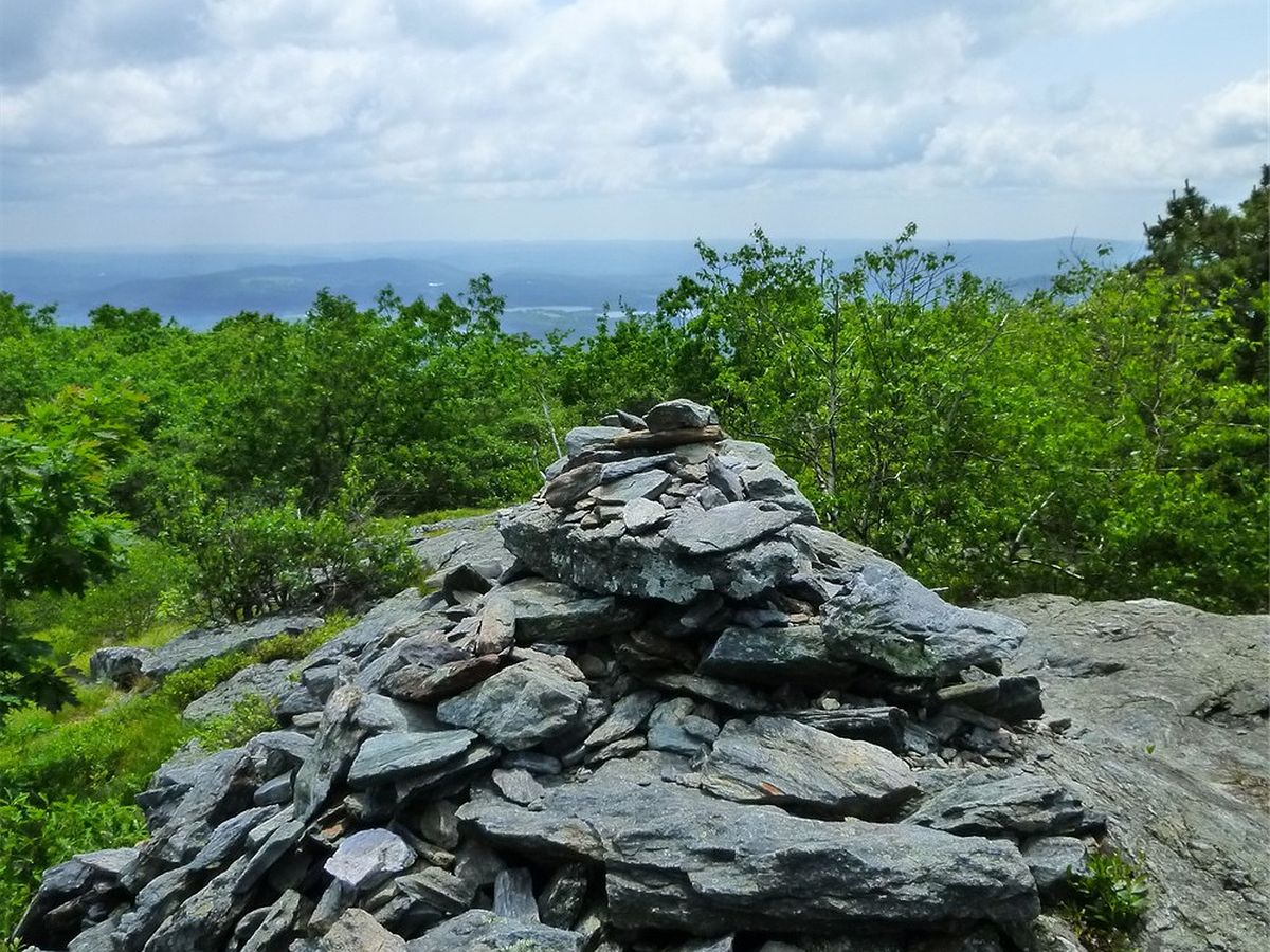 Mysteries-Of-Massachusetts8217-Mount-Race mysteries-of-massachusetts-mount-race
