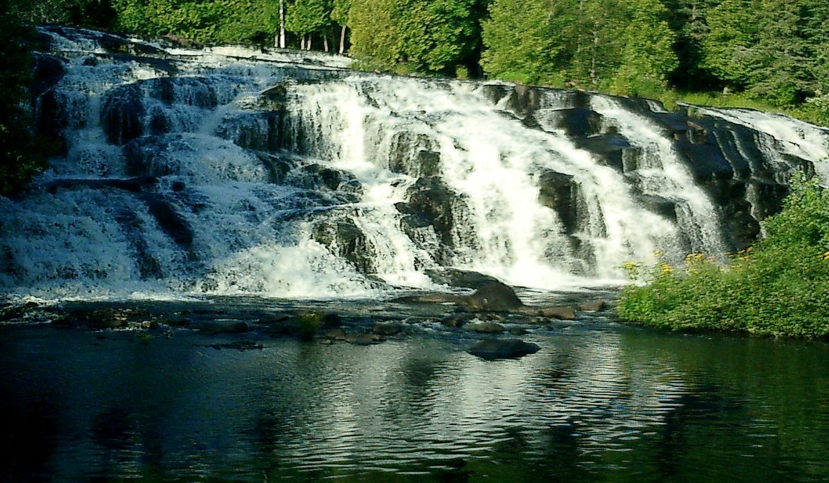 mysteries-of-michigans-bond-falls-trails